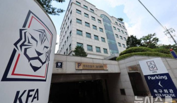 한국 축구 임시 감독 '최종 후보 순번' 정해졌다... 1순위와 협상 중, 결렬 땐 2순위로
